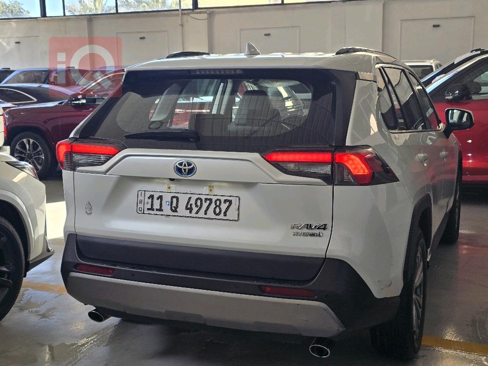 تويوتا راف 4